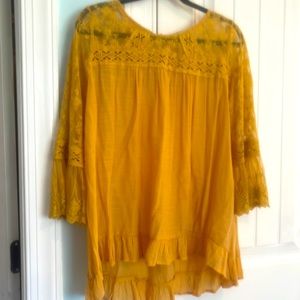 Umgee sheer mustard top